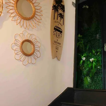 Maison Jungle House: Spacious Gaming Retreat In Holiday home Montbrison